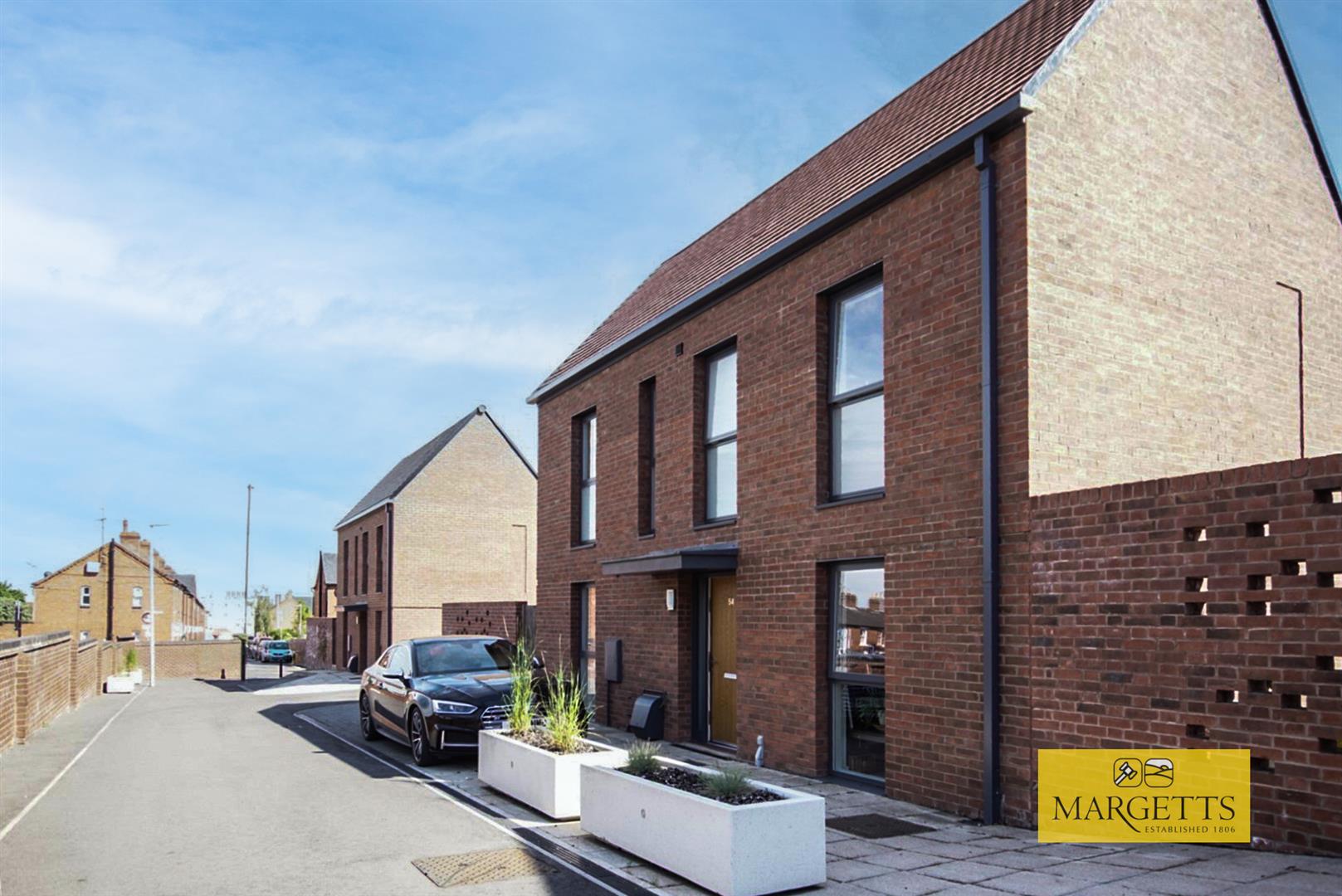 Gresley Close, Stratford-upon-Avon 2